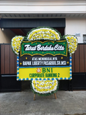 Papan Bunga Duka di Cilandak Barat